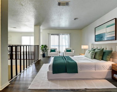 3915 Tanglewilde Street - Photo Thumbnail 8