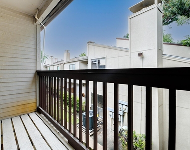 3915 Tanglewilde Street - Photo Thumbnail 13
