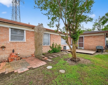 3428 Bradford Street - Photo Thumbnail 25