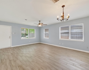 3428 Bradford Street - Photo Thumbnail 4