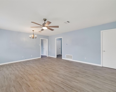 3428 Bradford Street - Photo Thumbnail 6