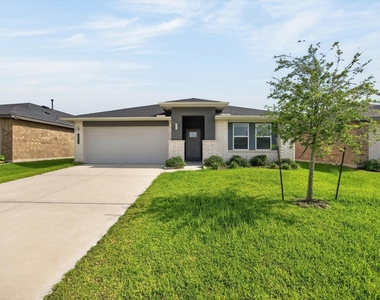 29510 Paytons Park Court - Photo Thumbnail 2