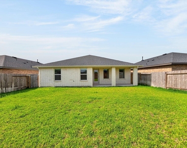 29510 Paytons Park Court - Photo Thumbnail 24