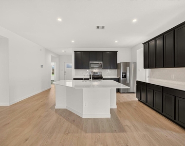 29510 Paytons Park Court - Photo Thumbnail 6