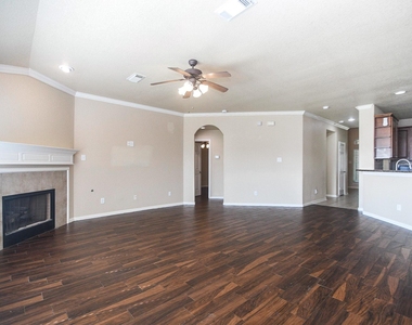 6006 Lamb Creek - Photo Thumbnail 5