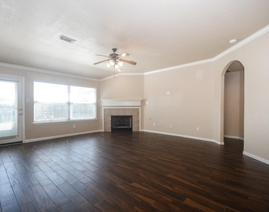 6006 Lamb Creek - Photo Thumbnail 4