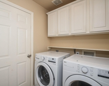 6006 Lamb Creek - Photo Thumbnail 17