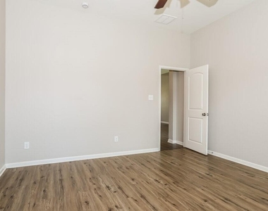 131 Brocks Lane - Photo Thumbnail 7
