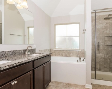 131 Brocks Lane - Photo Thumbnail 8