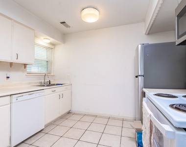 8819 Hazen Street - Photo Thumbnail 21