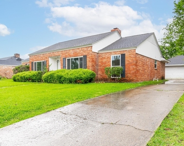 8819 Hazen Street - Photo Thumbnail 2