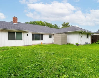8819 Hazen Street - Photo Thumbnail 4