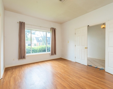 8819 Hazen Street - Photo Thumbnail 9