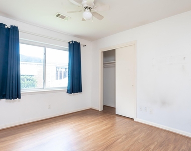 8819 Hazen Street - Photo Thumbnail 17