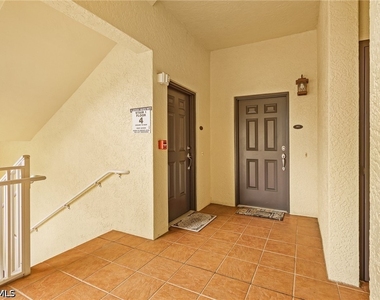 2728 Tiburon Boulevard E - Photo Thumbnail 2