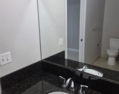 1105 Reserve Court - Photo Thumbnail 9