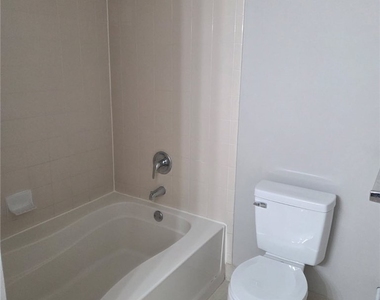 1105 Reserve Court - Photo Thumbnail 8
