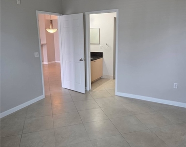 1105 Reserve Court - Photo Thumbnail 7