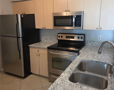 1105 Reserve Court - Photo Thumbnail 17