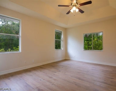 3660 31st Avenue Sw - Photo Thumbnail 5