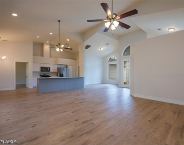 3660 31st Avenue Sw - Photo Thumbnail 3