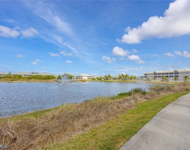 201 Indies Drive E - Photo Thumbnail 26
