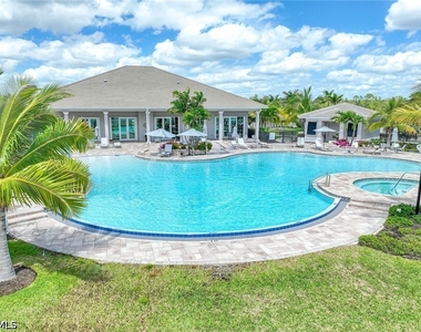 201 Indies Drive E - Photo Thumbnail 30