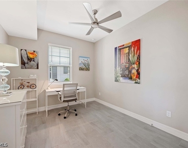 201 Indies Drive E - Photo Thumbnail 18