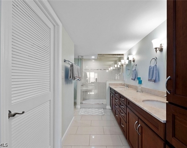 6585 Nicholas Boulevard - Photo Thumbnail 18