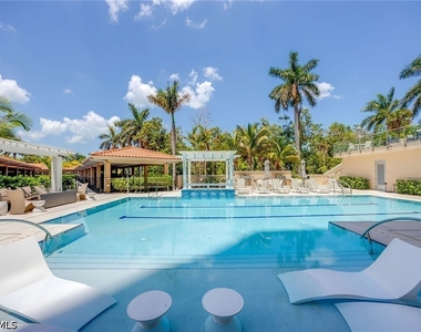 6585 Nicholas Boulevard - Photo Thumbnail 39