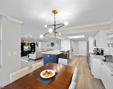 6585 Nicholas Boulevard - Photo Thumbnail 15