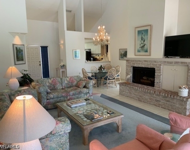 611 Bridgeway Lane - Photo Thumbnail 7