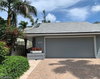 611 Bridgeway Lane - Photo Thumbnail 4