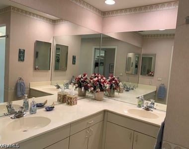 611 Bridgeway Lane - Photo Thumbnail 12