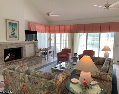 611 Bridgeway Lane - Photo Thumbnail 6