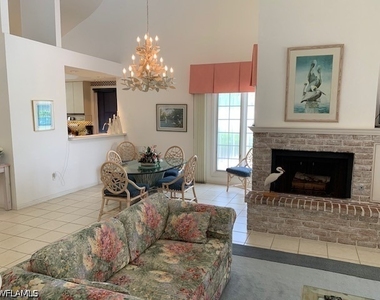 611 Bridgeway Lane - Photo Thumbnail 5
