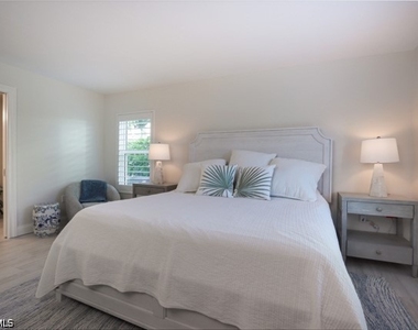 2850 Gulf Shore Boulevard N - Photo Thumbnail 12