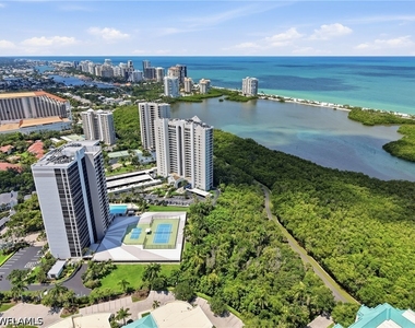 5601 Turtle Bay Drive - Photo Thumbnail 32