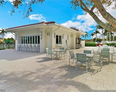 1025 Foxfire Lane - Photo Thumbnail 17