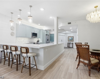 7671 Pebble Creek Circle - Photo Thumbnail 6