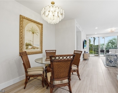 7671 Pebble Creek Circle - Photo Thumbnail 7