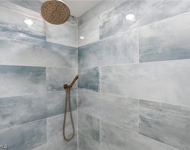 7671 Pebble Creek Circle - Photo Thumbnail 18