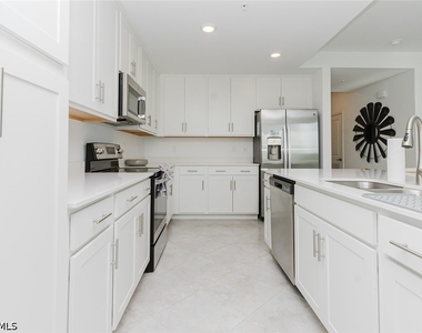 5835 Double Eagle Circle - Photo Thumbnail 10