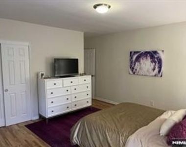 280-320 Oak - Photo Thumbnail 12