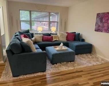 280-320 Oak - Photo Thumbnail 6
