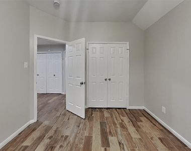 16803 Cobbler Crossing Drive - Photo Thumbnail 13