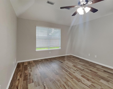 16803 Cobbler Crossing Drive - Photo Thumbnail 7