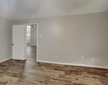 16803 Cobbler Crossing Drive - Photo Thumbnail 6
