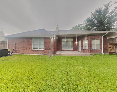 16803 Cobbler Crossing Drive - Photo Thumbnail 16