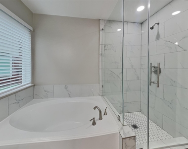 16803 Cobbler Crossing Drive - Photo Thumbnail 8
